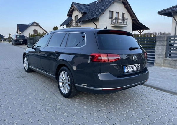 Volkswagen Passat cena 59900 przebieg: 239000, rok produkcji 2015 z Gniezno małe 742